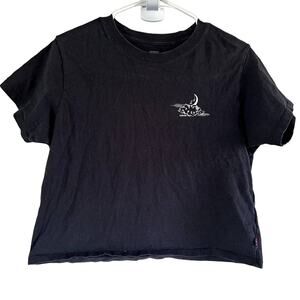 Levi's Crescent Moon Crop Tee Boxy Crew Neck Chest Print 100% Cotton Black XS